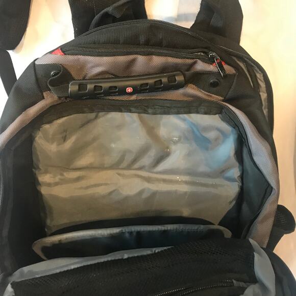 Swiss Gear Scan Smart Backpack - Picture 3 of 5